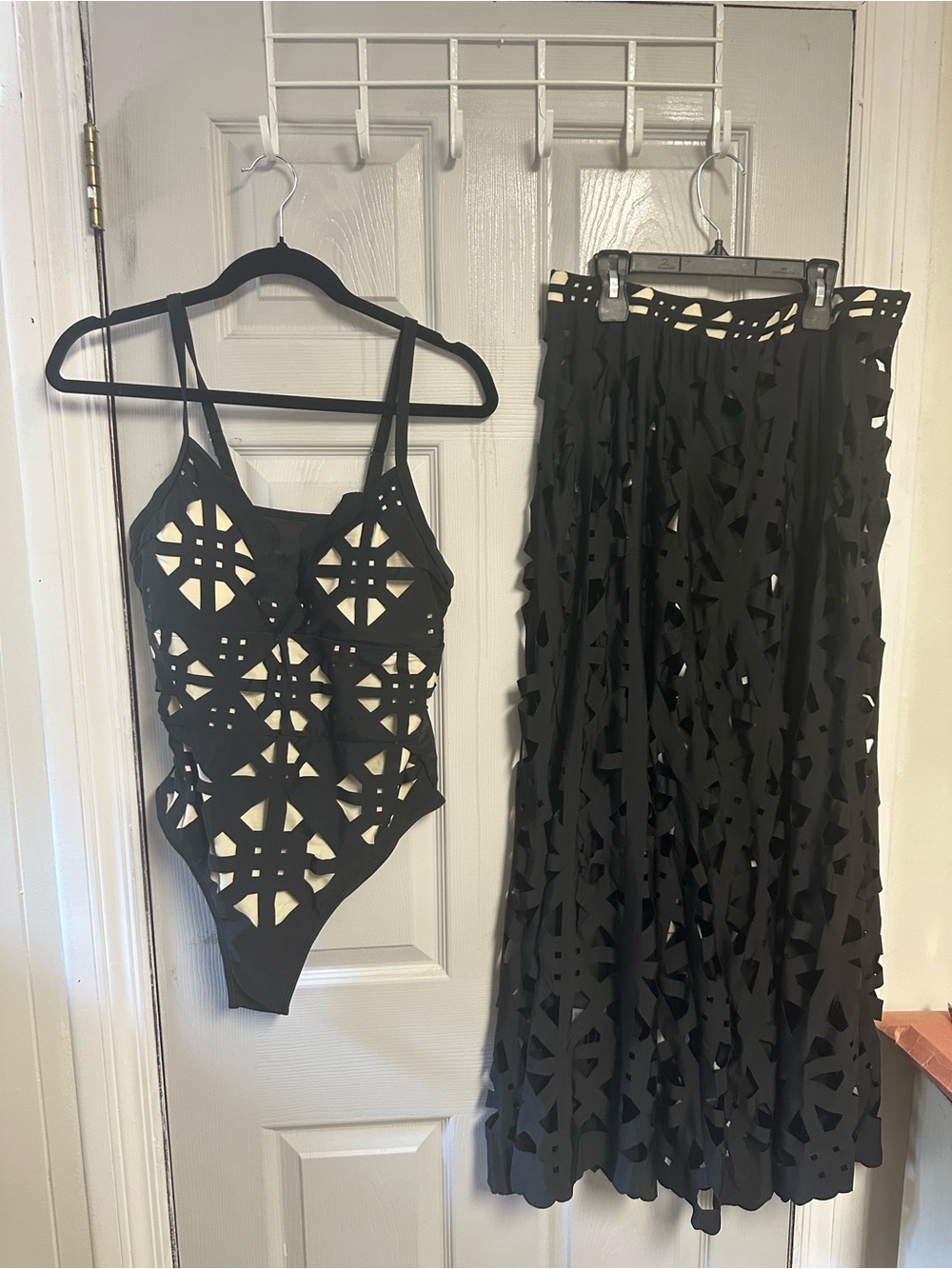 Black Laser-Cut Maxi Skirt for Women bathing suit set new no tags